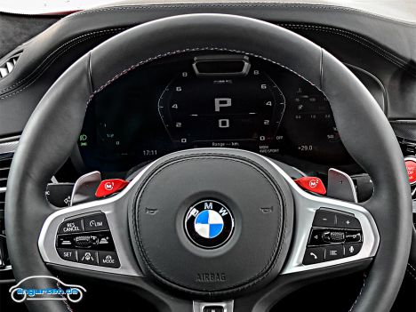 BMW M5 Facelift 2021 - Lenkrad und Kombiinstrument