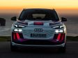 Audi Q6 e-tron: Prototyp - Frontansicht mit Lichtsignatur