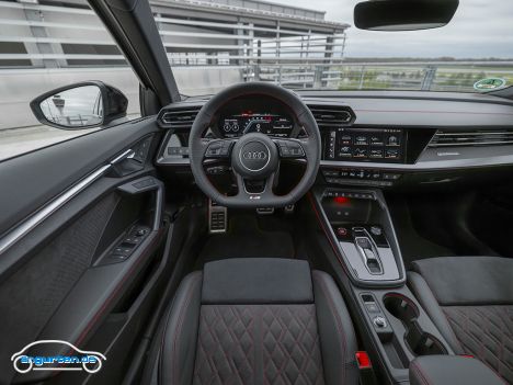 Audi S3 Sportback Facelift 2024 - Cockpit