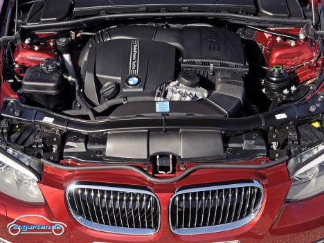 BMW 3er Coupe Facelift - Motorraum