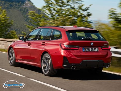 BMW 3er Touring - Facelift - Heckansicht in Fire Red