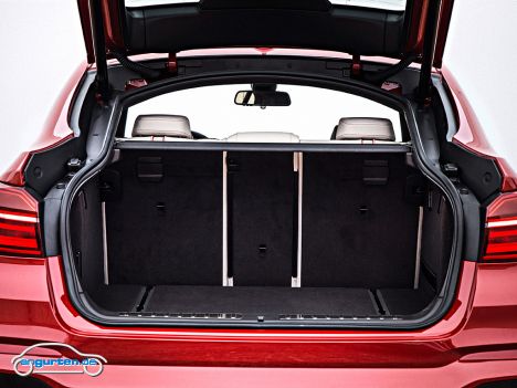 BMW X4 - Der Kofferraum ist variabel erweiterbar.