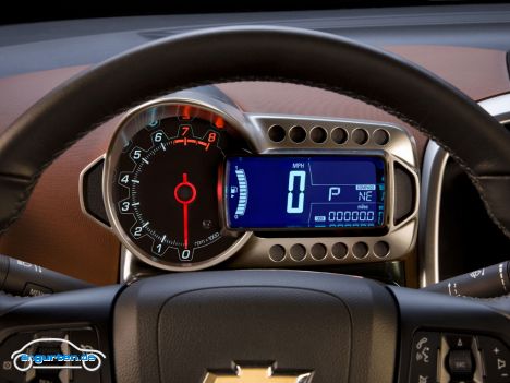 Chevrolet Aveo - Der Tacho ist digital - der Drehzahlmesser ansehnlich groß.