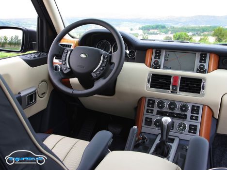 Land Rover Range Rover, Cockpit