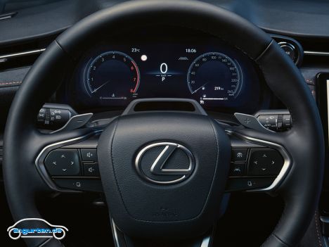 Lexus LBX - Lenkrad und Kombidisplay