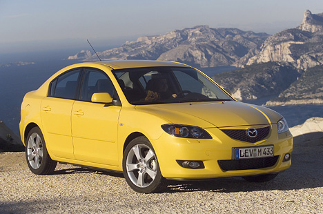 Mazda 3, gelb - Front