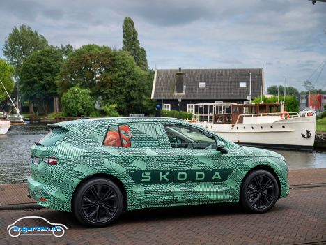 Skoda Elroq - Die Ladegeschwindigkeit entspricht dabei etwa C2 (Zweifaches der Batteriekapazität) - damit ist der Akku in einer knappen halben Stunde von 10 bis 80% gefüllt.