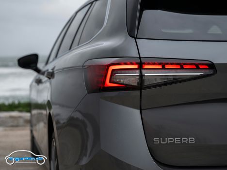 Der neue Skoda Superb Combi (2024) - Heck Detail