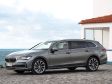 Der neue Skoda Superb Combi (2024) - Frontansicht in Graphite Grau Metallic