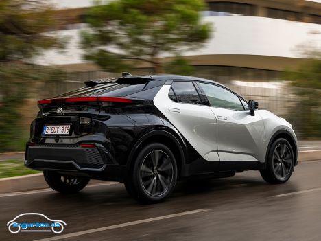 Toyota C-HR 2025 - Heckansicht