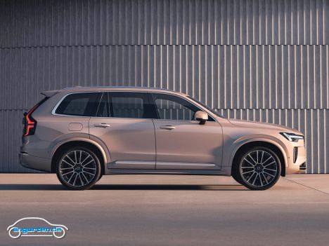 Facelift Volvo XC90 (2025) - Ist beim XC90 aber auch nicht so schwer, denn das Fahrzeug war bei der Markteinführung vor mittlerweile etwa 10 Jahren ein sehr progressives Automobil.