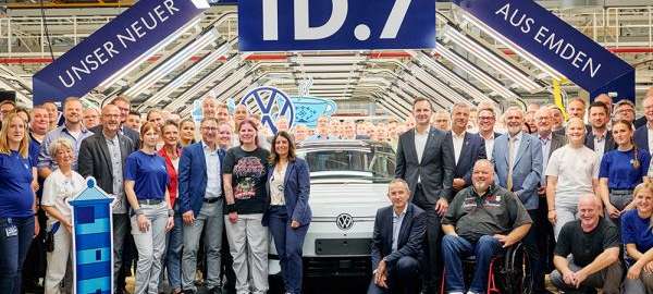 Ab sofort startet VW die Serienproduktion des VW ID.7 im VW-Werk in Emden. Bild: VW