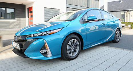 Toyota Prius Iv Plug In Hybrid Abmessungen Technische Daten Lange Breite Hohe Gepackraumvolumen