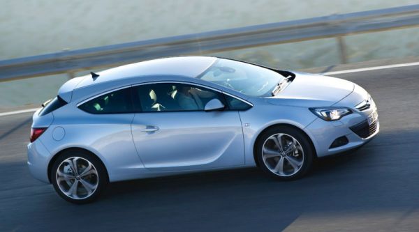 Der neue 1.6 Liter SIDI Turbobenziner-Direkteinspritzer hält Einzug im Astra GTC. Bild: Opel