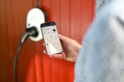 Smarte Steuerung ist sowohl hinsichtlich der Solaranlage als auch des Ladens des Autos möglich. - Foto: unsplash.com Smarte Steuerung ist sowohl hinsichtlich der Solaranlage als auch des Ladens des Autos möglich. - Foto: unsplash.com